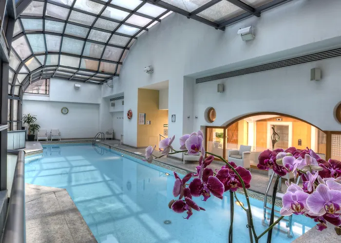 Hotel Marquis Skysuites 5*